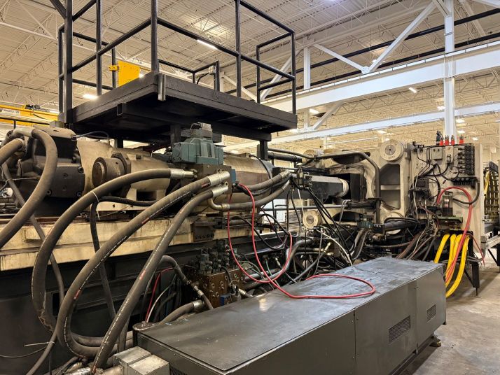 2003 Cincinnati Milacron MM1100